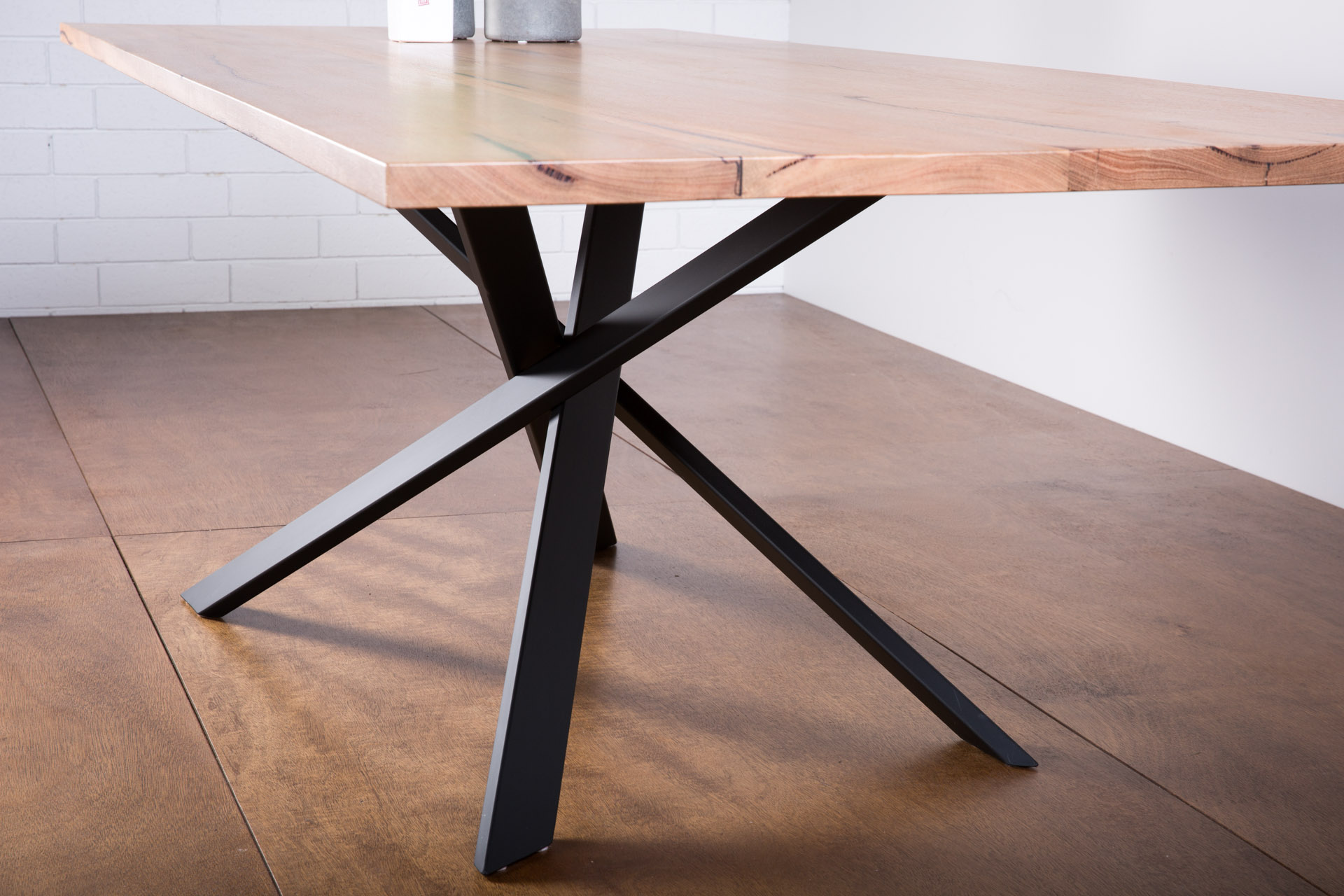 Lecco Dining Table