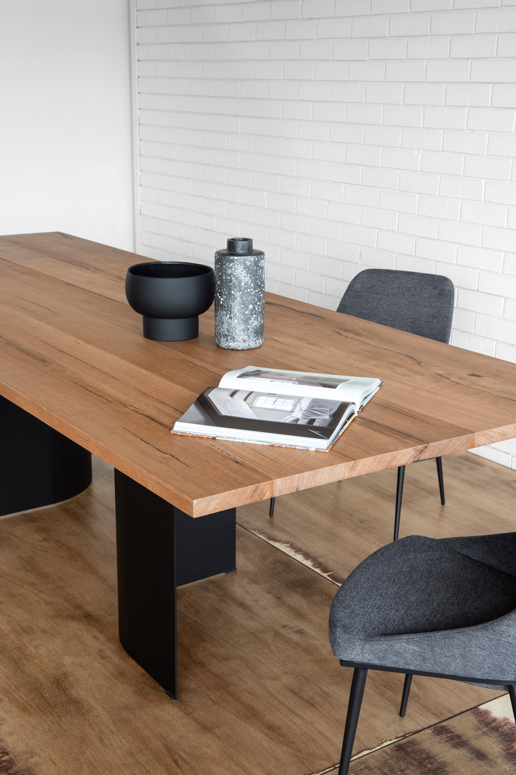 Arc Dining Table