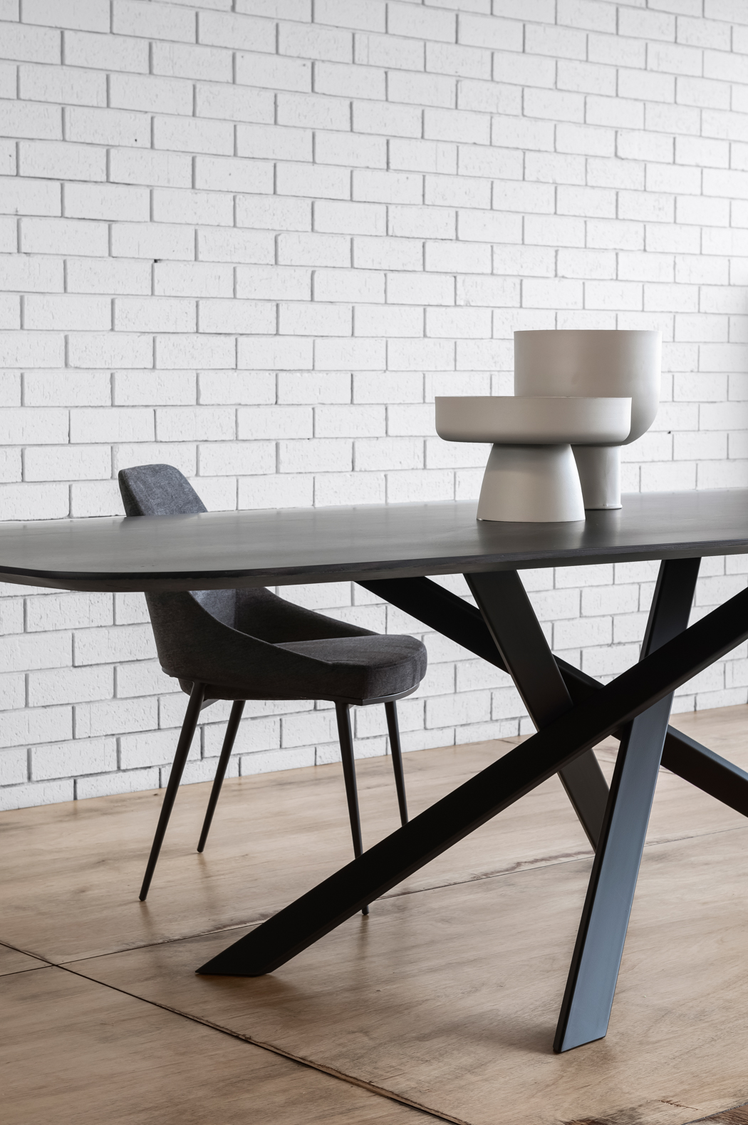 Lecco Dining Table