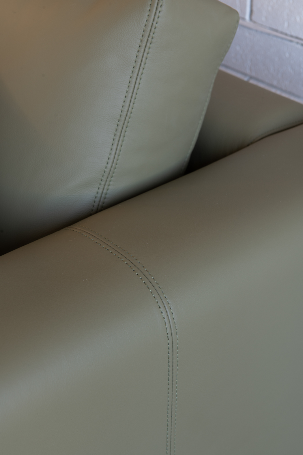 Melbourne Sofa Leather
